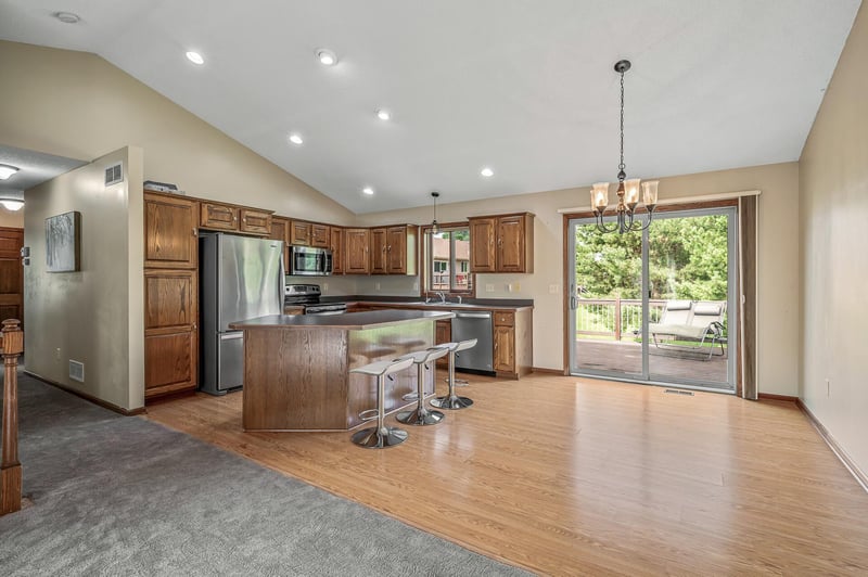 702 Black Forest Rd, New Germany, MN 55367