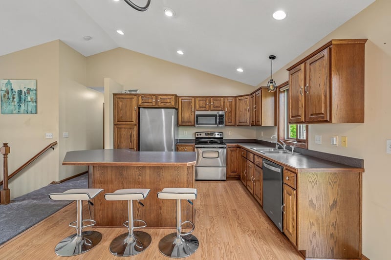 702 Black Forest Rd, New Germany, MN 55367