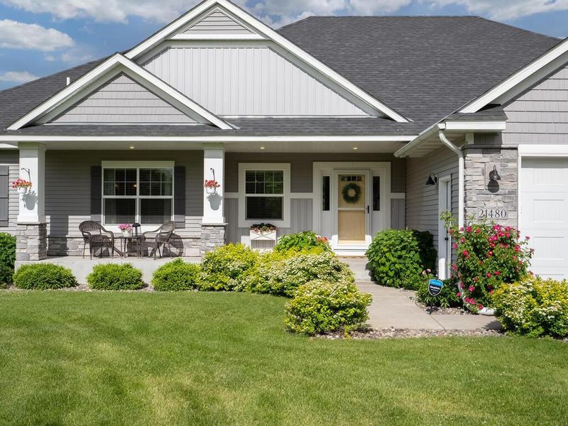 21480 Nightingale St NW, Oak Grove, MN 55011