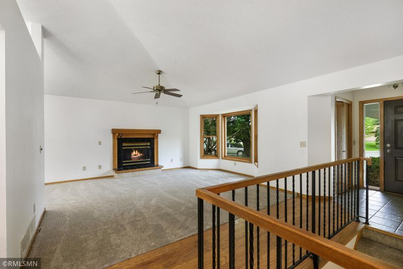4031 154th Ct W, Rosemount, MN 55068
