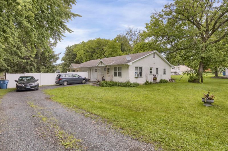857 10th Ave SE, Forest Lake, MN 55025