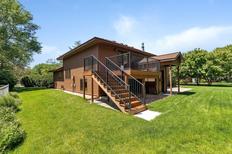 14 Clover Ct, Saint Cloud, MN 56301