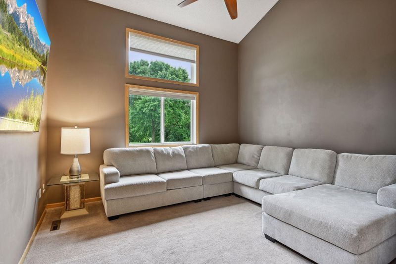 8986 Sawgrass Glen, Maple Grove, MN 55311