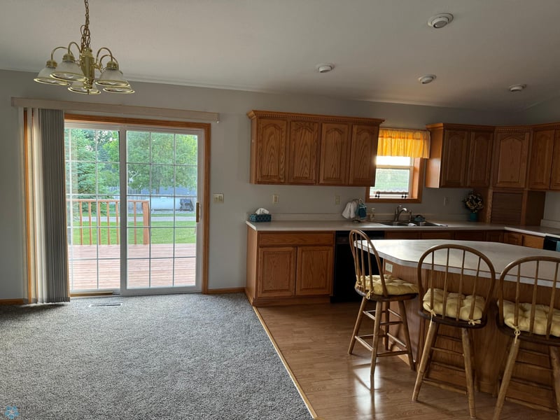 306 3rd St NW, Rothsay, MN 56579
