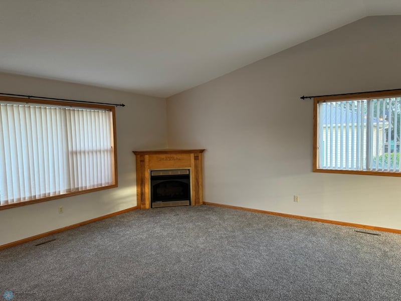 306 3rd St NW, Rothsay, MN 56579
