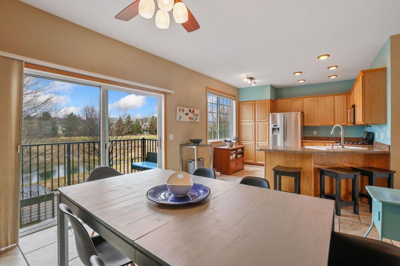 2483 Eagle Trace Ln, Woodbury, MN 55129