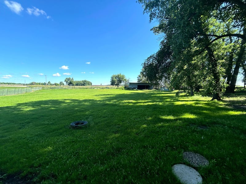 16095 5 & 25 Hw, Hamburg, MN 55339