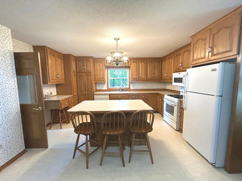 16095 5 & 25 Hw, Hamburg, MN 55339