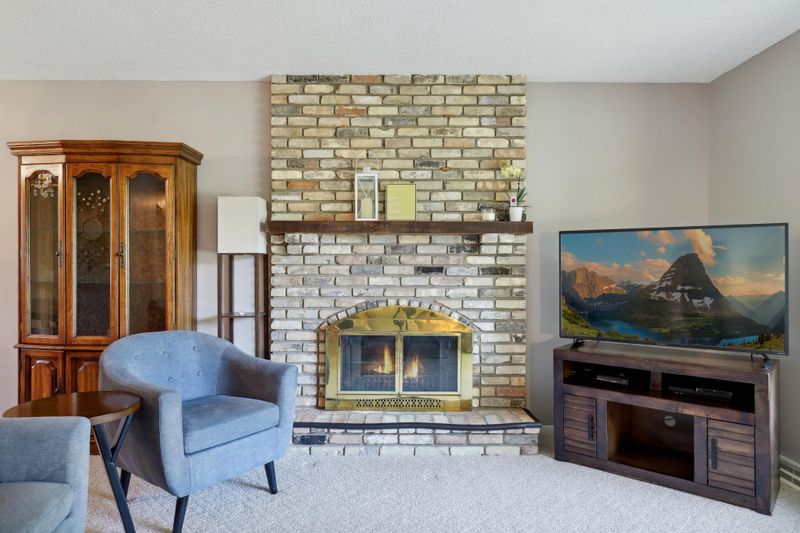 8125 Rhode Island Cir, Minneapolis, MN 55438
