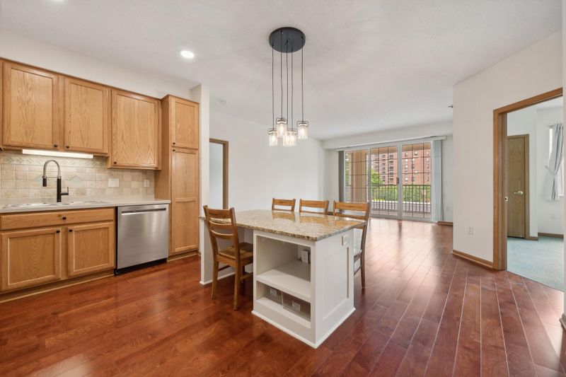 6640 Lyndale Ave S #204, Minneapolis, MN 55423