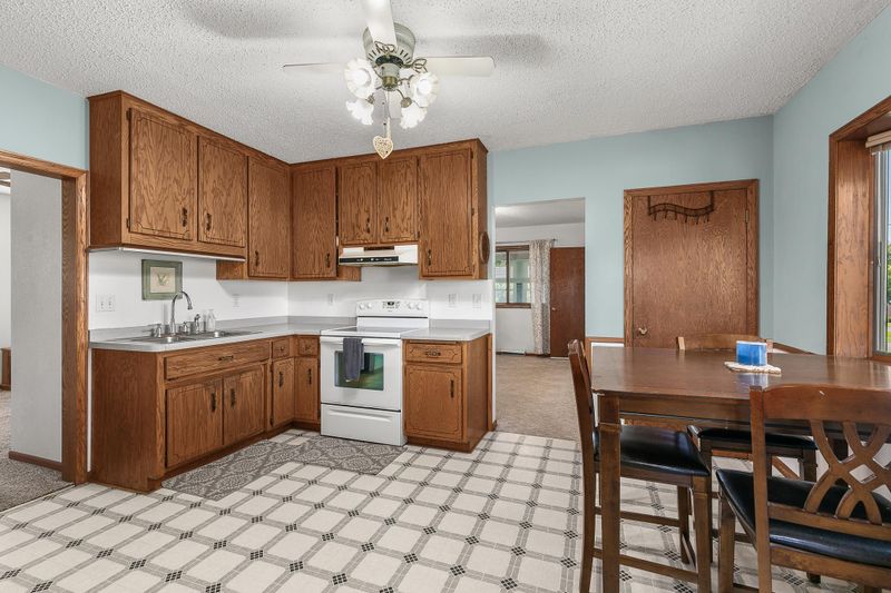 250 Main St, Holdingford, MN 56340