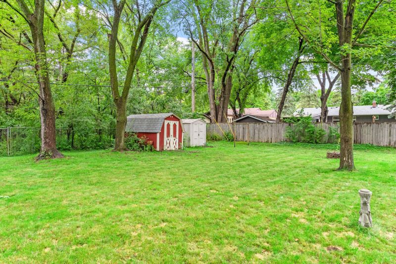 3955 Bellaire Ave, White Bear Lake, MN 55110