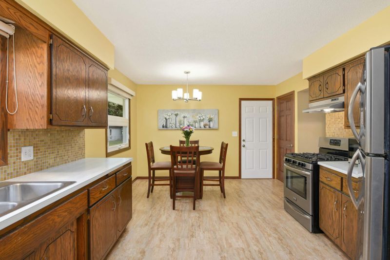 14775 Foxhill Ave N, Hugo, MN 55038