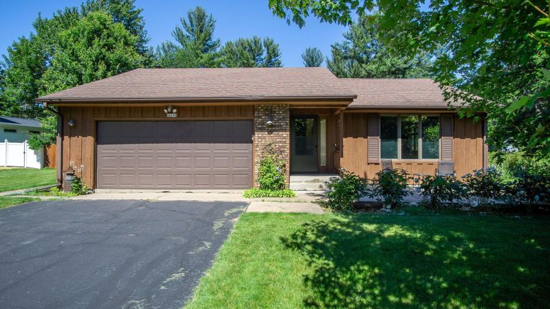 N4794 430th St, Menomonie, WI 54751