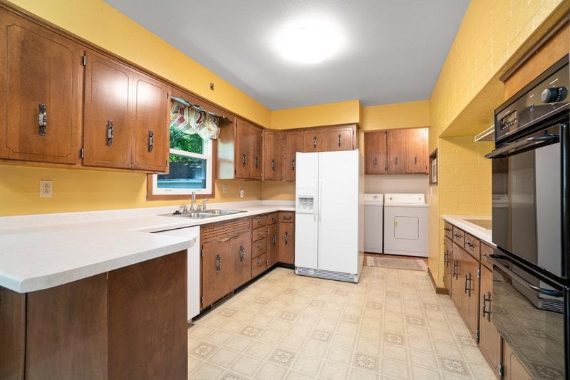 W7491 County Road O, Arkansaw, WI 54721