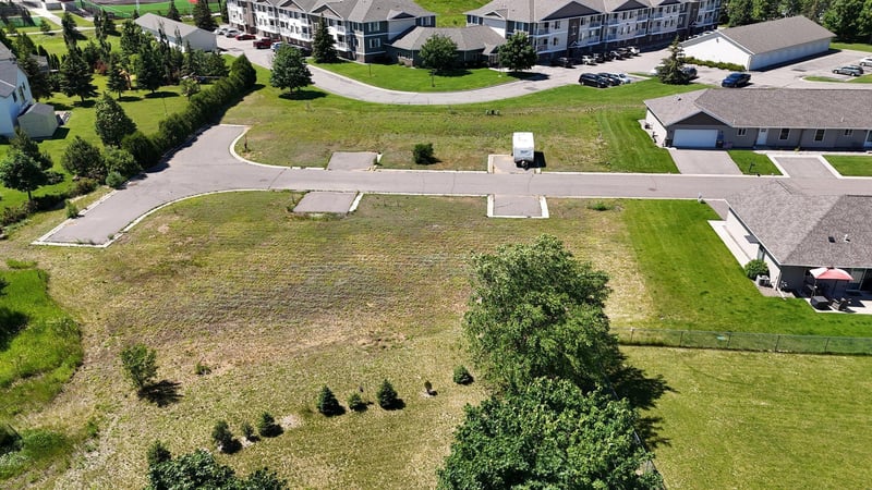 419 4th Ave SE, Saint Joseph, MN 56374