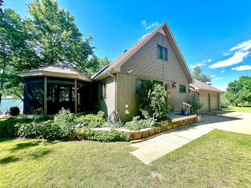 245 Mccloud St, Ortonville, MN 56278