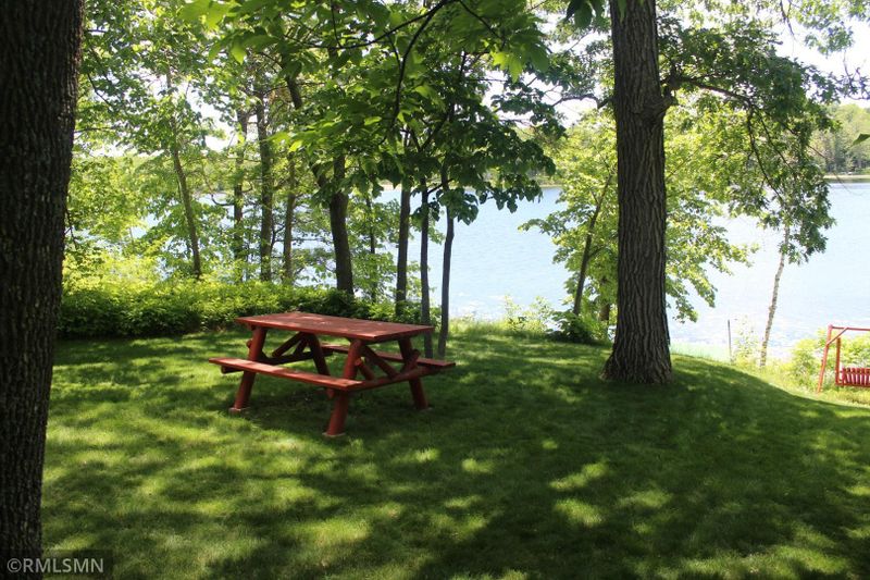 189xx Captive Lake Rd, Garrison, MN 56450