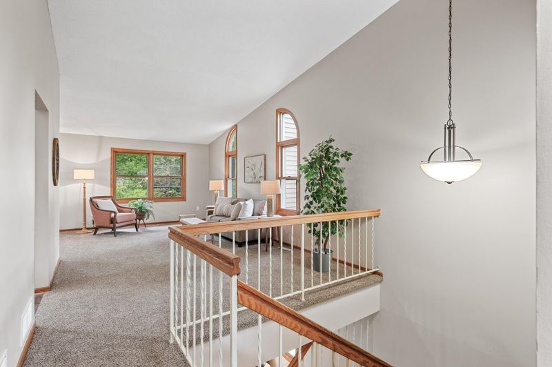 4244 Boulder Ridge Point, Eagan, MN 55122