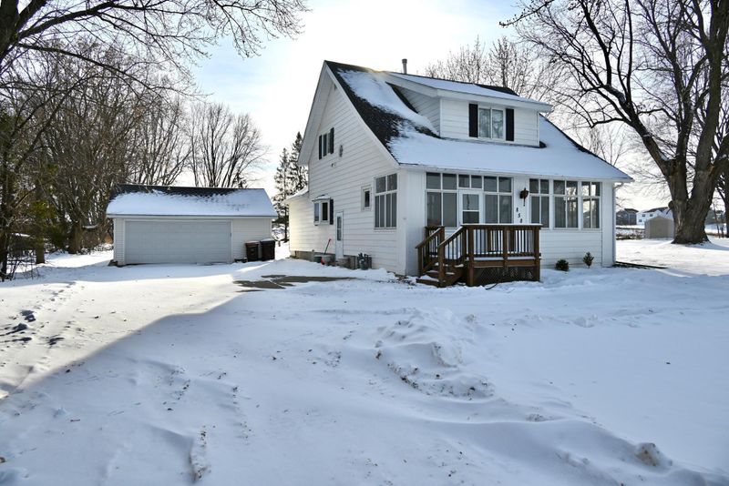 8585 Dale Rd, Woodbury, MN 55129