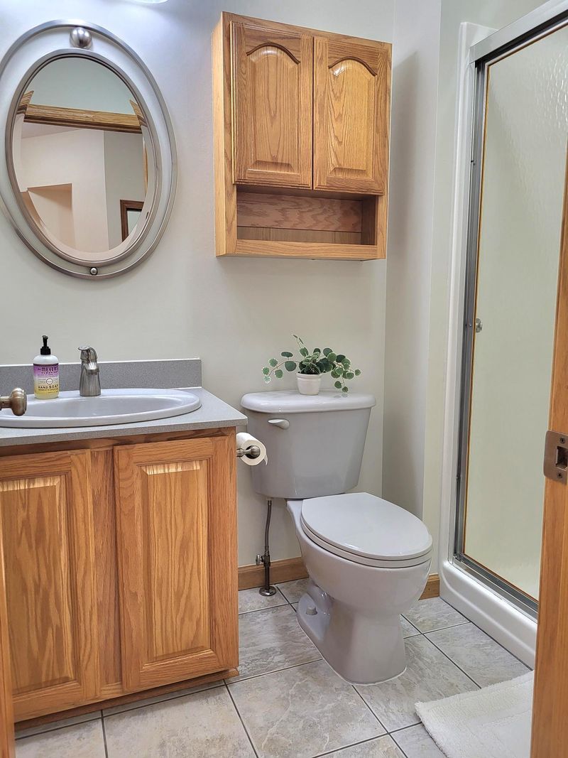 8887 Compton Ln, Inver Grove Heights, MN 55076