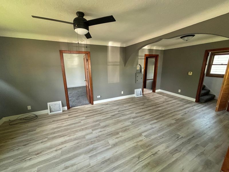 433 NE 2nd St, Buffalo Lake, MN 55314