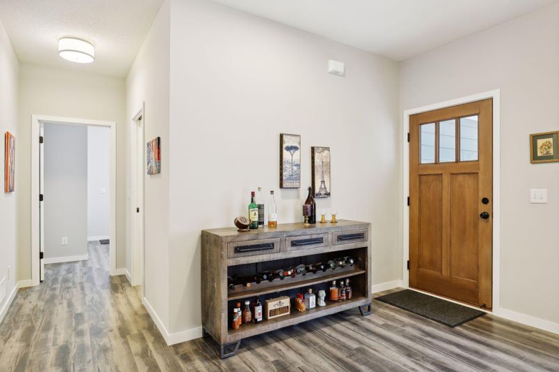 2009 Idaho Ave S, Minneapolis, MN 55426