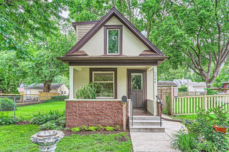 1724 Field Ave, Saint Paul, MN 55116