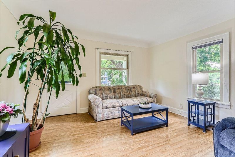 1724 Field Ave, Saint Paul, MN 55116