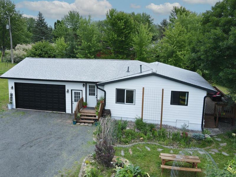 11163 N Frontage Rd, Pine City, MN 55063