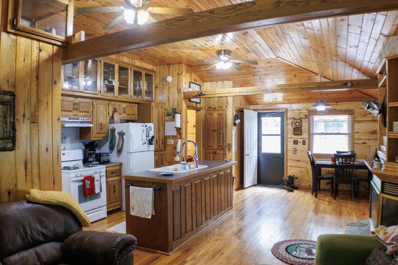 34915 Southview Trl, Hillman, MN 56338