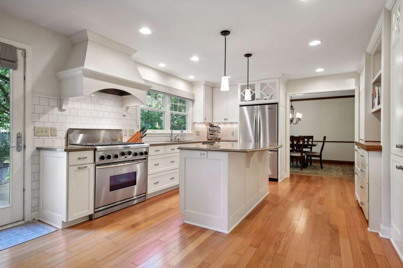2855 Jewel Ln N, Minneapolis, MN 55447