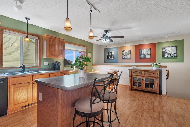 640 16th St S, Sartell, MN 56377