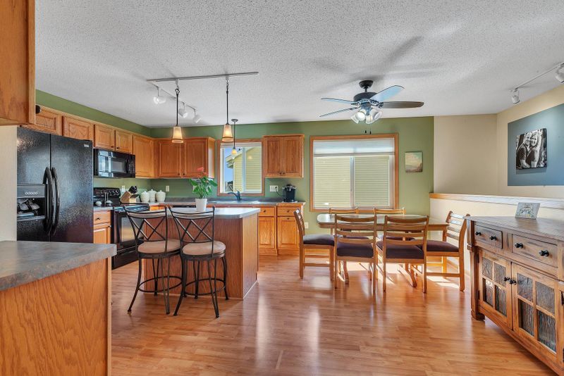 640 16th St S, Sartell, MN 56377