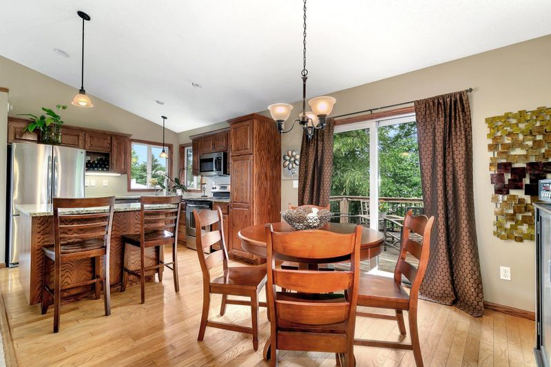 1315 Stone Ridge Rd, Sauk Rapids, MN 56379