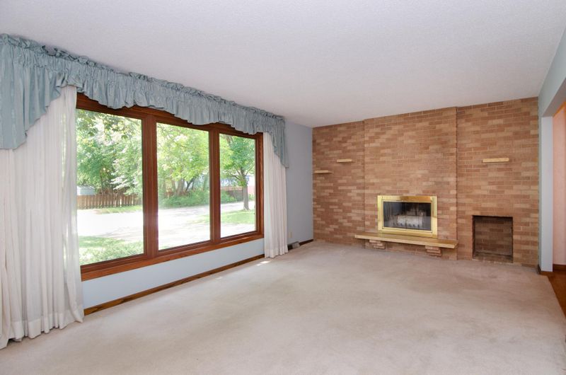3430 Bailey Ln, Anoka, MN 55303