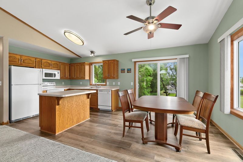 612 Fir St NE, Saint Joseph, MN 56374