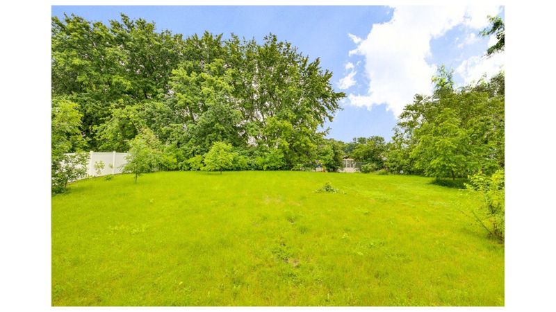 6948 137th Ct, Apple Valley, MN 55124