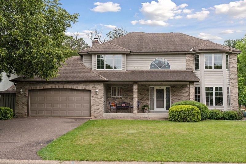 8141 Red Oak Ct, Mounds View, MN 55112