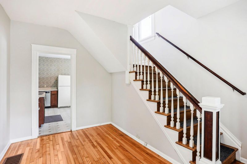 2012 28th Ave S, Minneapolis, MN 55406