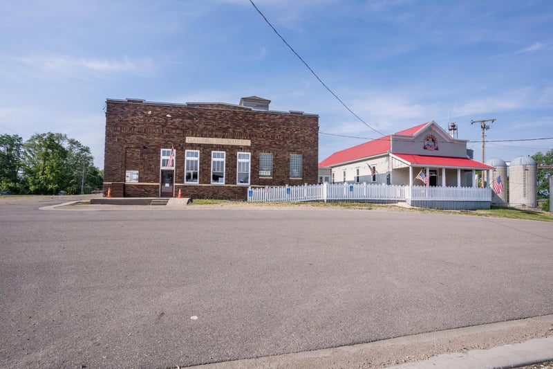 107 109 Summit St, Dalton, MN 56324