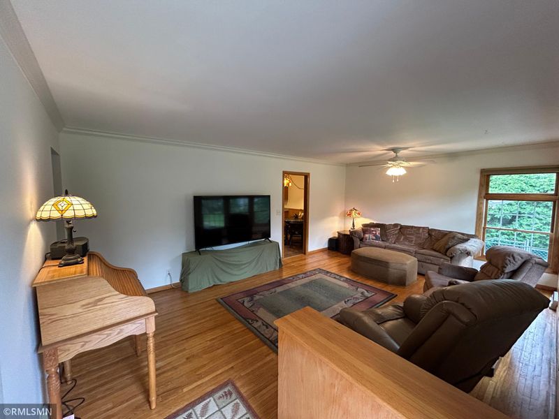 1500 Constance Dr W, Golden Valley, MN 55422