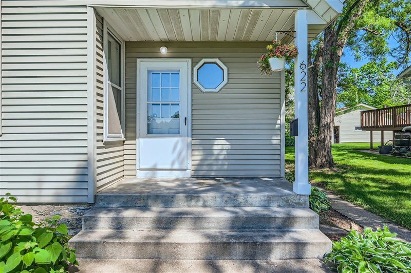 622 Summit Ave, Saint Paul Park, MN 55071