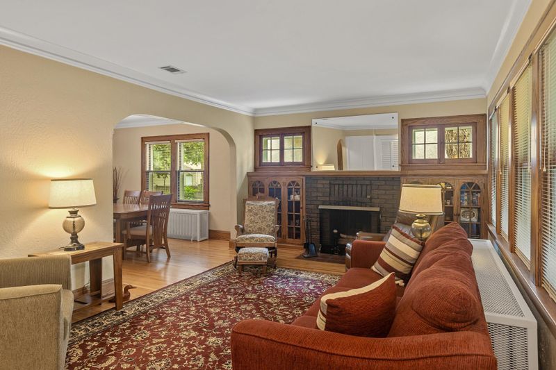 4905 Nokomis Ave, Minneapolis, MN 55417