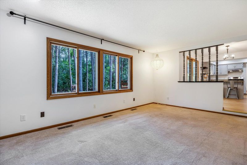5840 Evergreen Ln, Shoreview, MN 55126