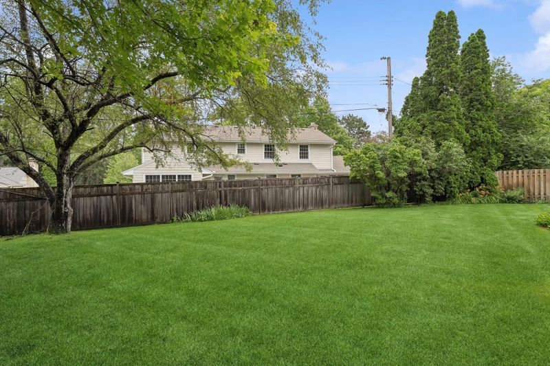 4808 Aspasia Ln, Minneapolis, MN 55435