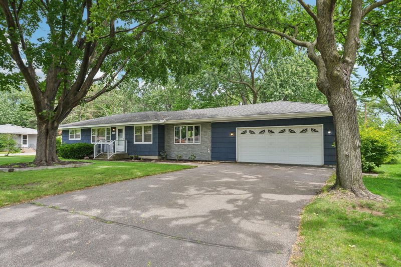 6532 Georgia Ave N, Brooklyn Park, MN 55428