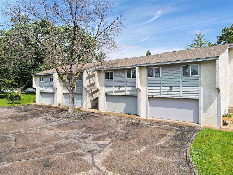 13030 Judicial Rd, Burnsville, MN 55337