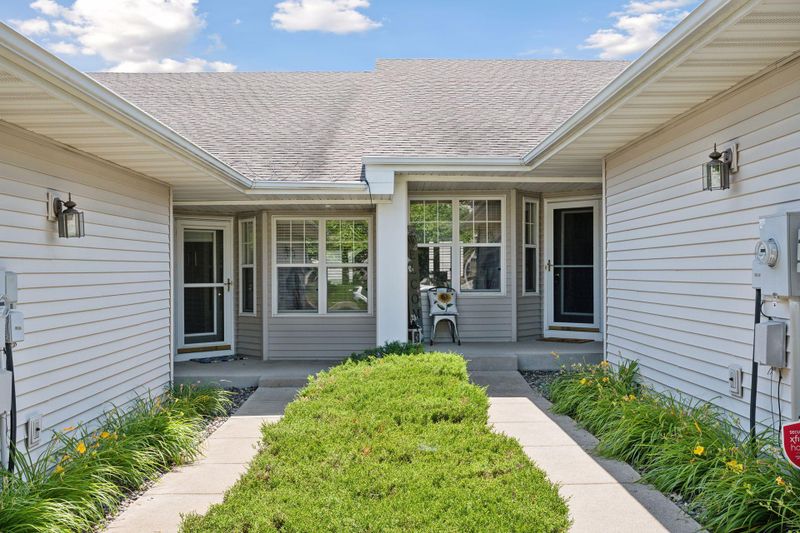 16185 70th Pl N, Maple Grove, MN 55311