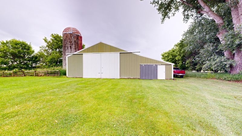5620 105th St NW, Pennock, MN 56279